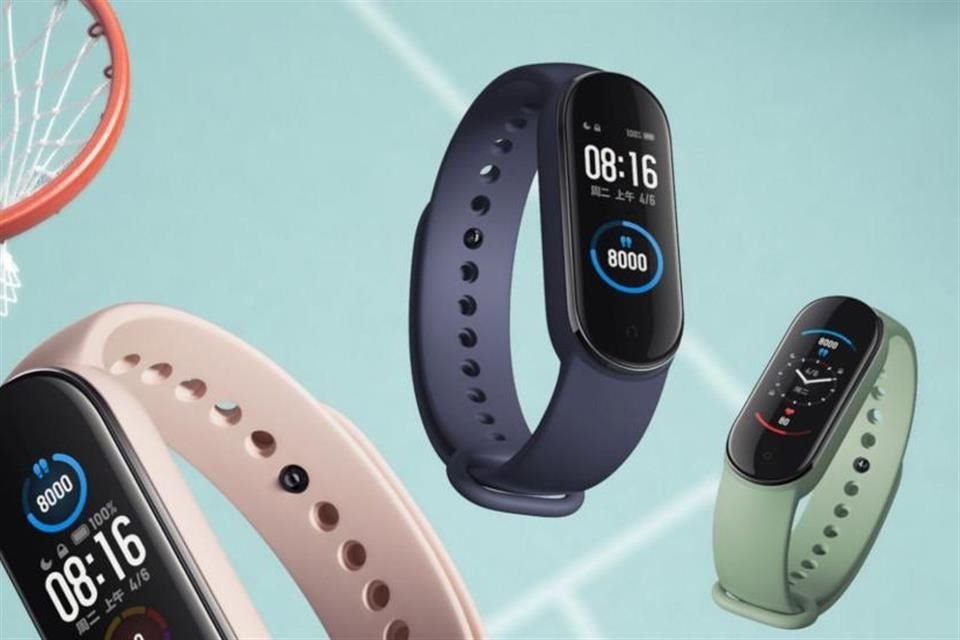 Lla Mi Smart Band 5 es una evolución de la pulsera inteligente de Xiaomi que ahora registra las calorías quemadas de 11 ejercicios, también monitorea el ciclo menstrual y ritmo cardiaco.