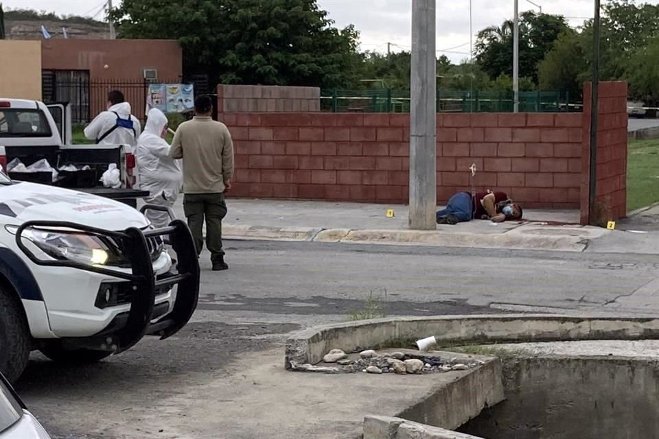 El hombre, identificado como Érick Cepeda, quedó tirado en los límites las colonias Las Haciendas y Privadas del Roble.