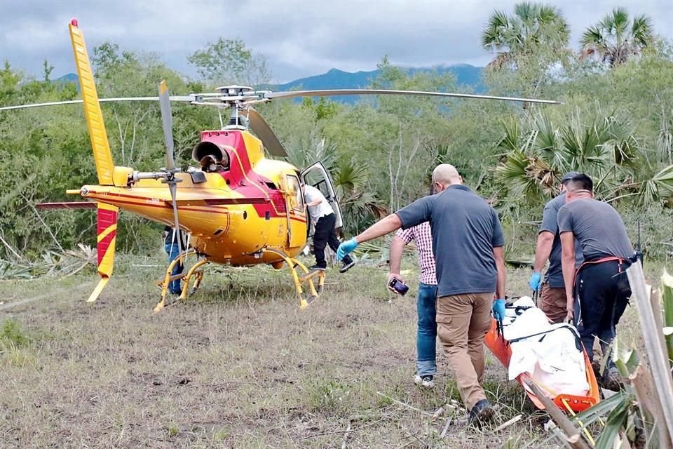 En primera instancia, el cuerpo de José Luis Segura Garza fue trasladado en helicóptero a un rancho ubicado en Juárez.