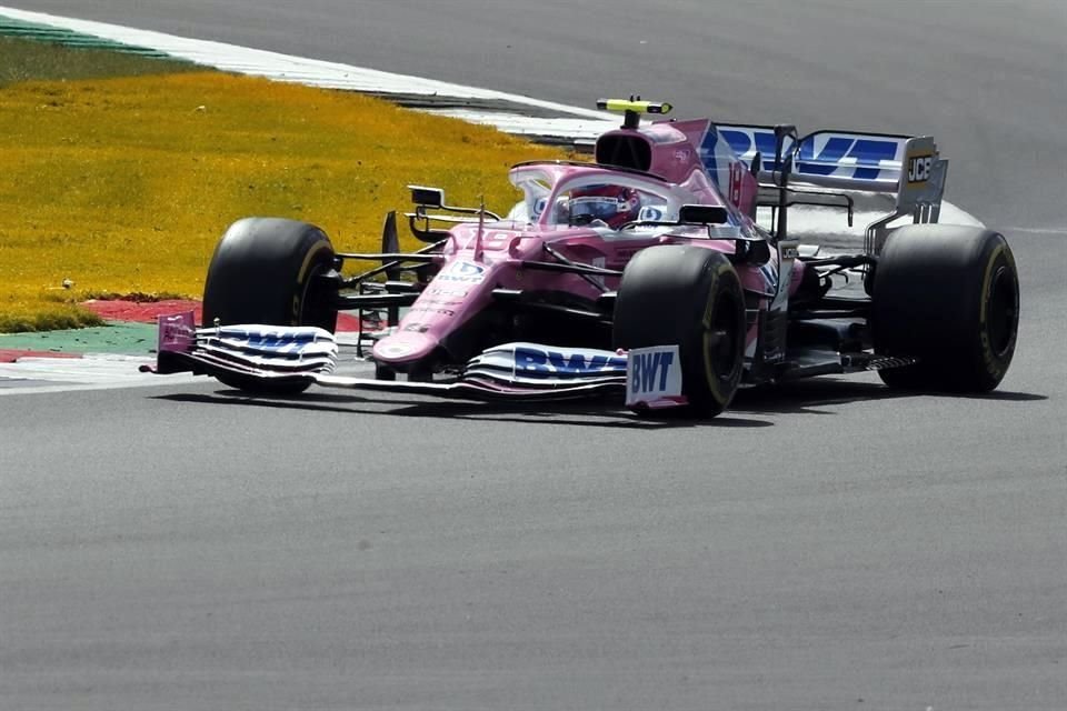Lance Stroll se metió al top 10 de la carrera.