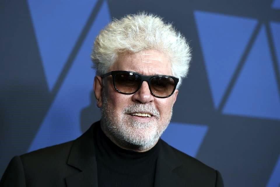 Pedro Almodóvar presentará su cinta 'La Voz Humana' en Venecia, fuera de competencia.