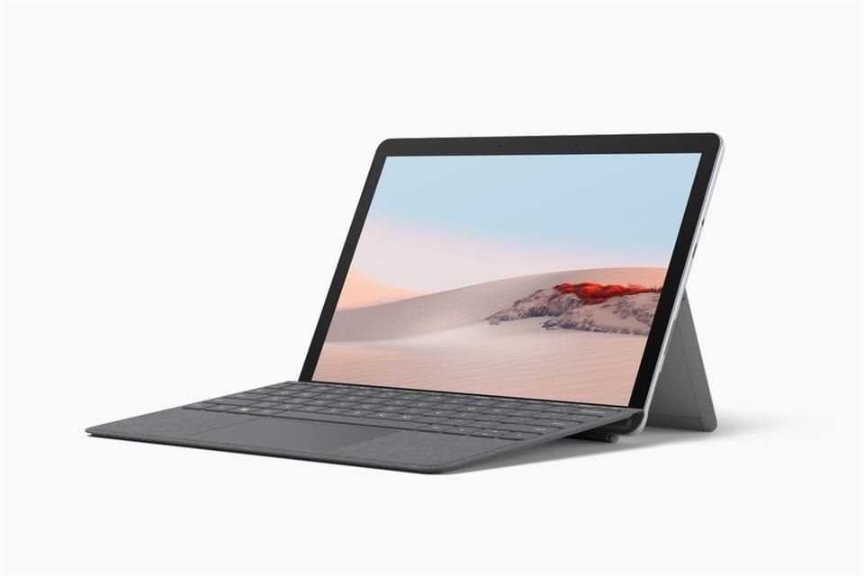 Surface Go 2 tiene un diseño ligero y portable, siendo un gran dispositivo para cualquier usuario en la empresa o la familia, al tratarse del 2 en 1 más asequible y portátil del portafolio.