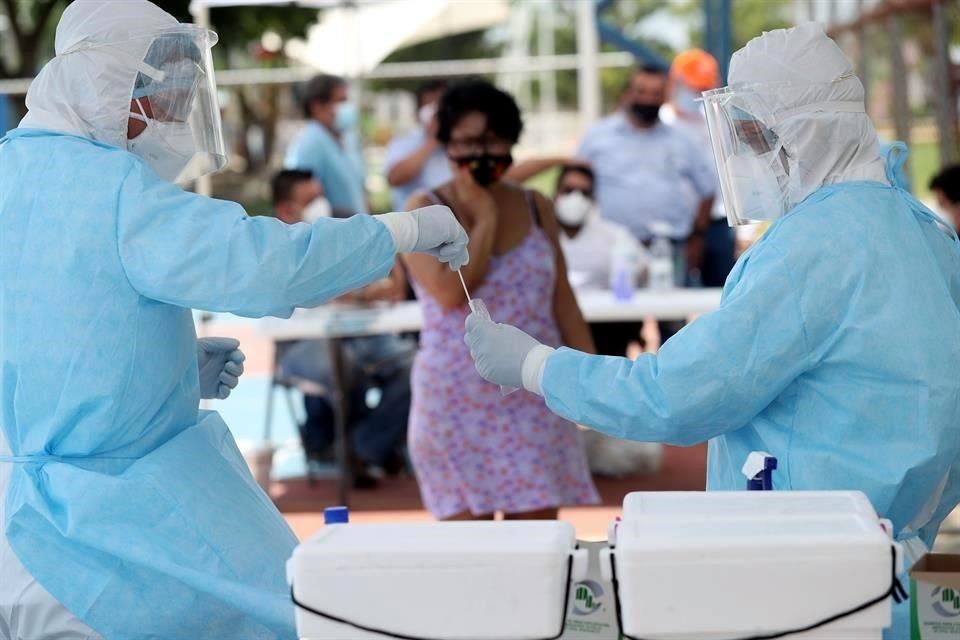 Los panistas ofrecieron al Gobierno la colaboración total de sus secretarios de Salud y de sus expertos sanitarios para sortear la crisis.