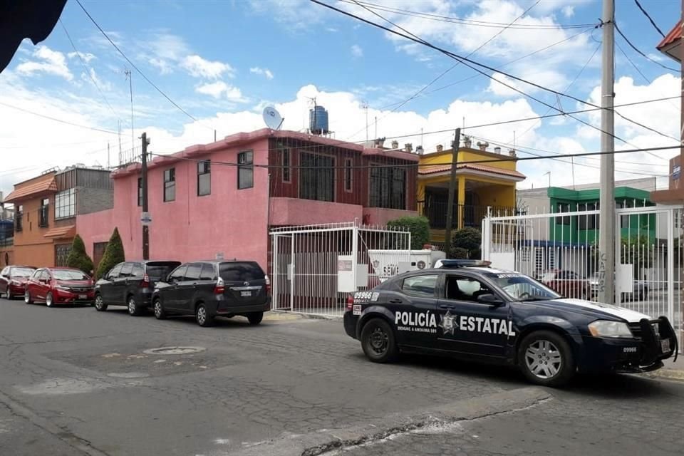 Un hombre fue hallado muerto en un domicilio de Ecatepec, sin embargo, no ha sido identificado y se desconoce el autor del homicidio
