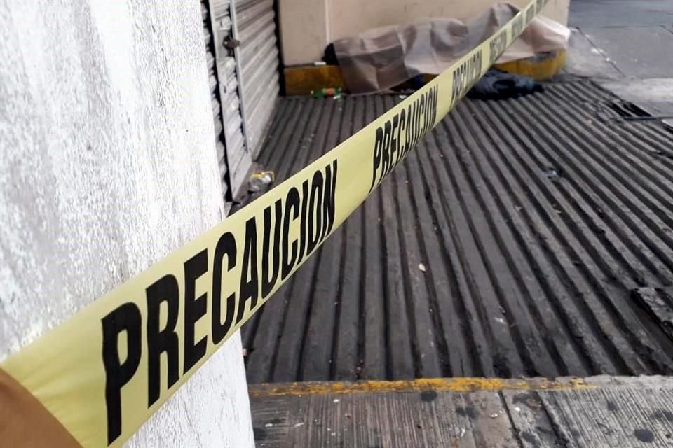 Los socorristas estimaron que pudo haber sufrido una congestión alcohólica, ya que expulsó algunos residuos por la boca.