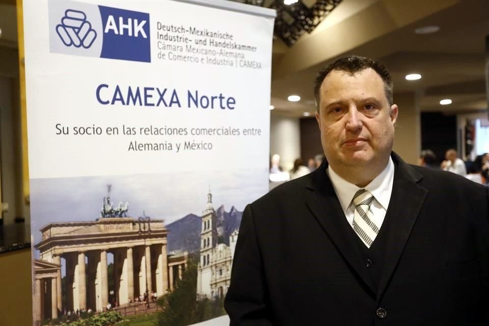 Fritz Eisele Thurau, Cónsul Honorario de Alemania en Monterrey y director Representante de la Cámara Mexicano-Alemana de Comercio e Industria (Camexa), capítulo Nuevo León.