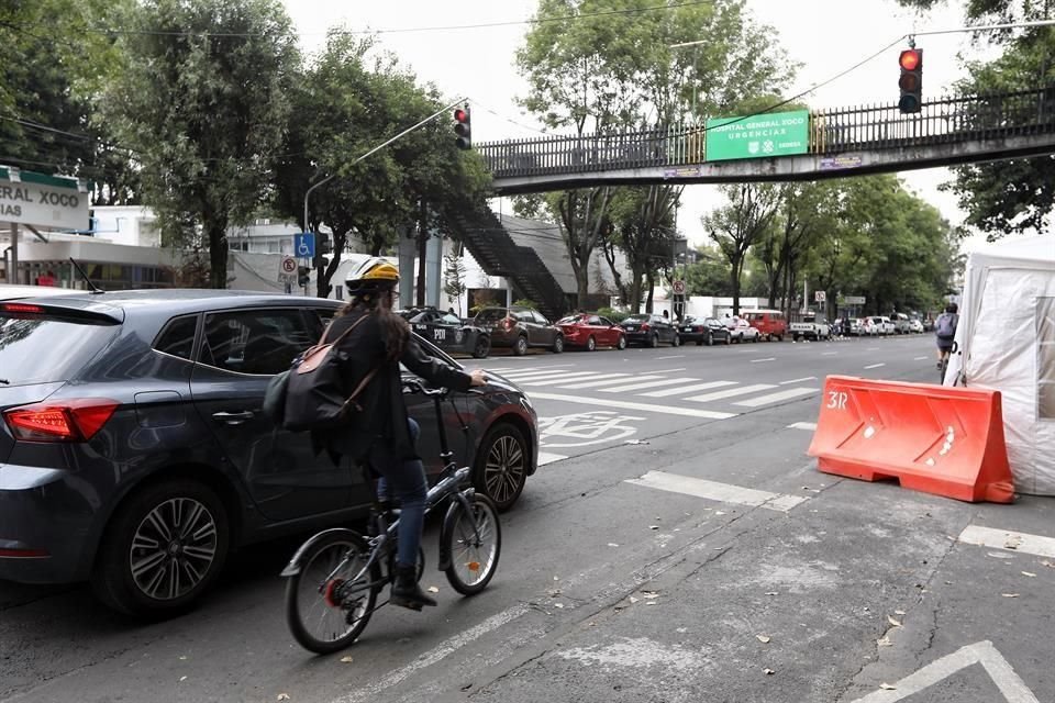 En la CDMX, existen 431 puentes que deben derribarse y han sido nombrados por expertos y la sociedad civil como 'antipeatonales'.