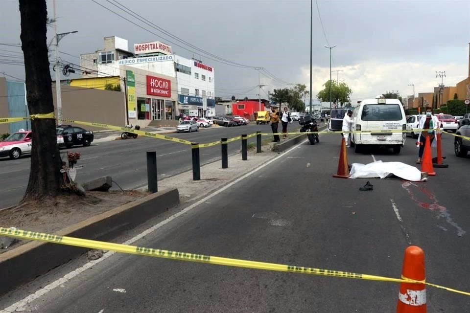 En el lugar el hombre no fue identificado y tampoco llegaron familiares.