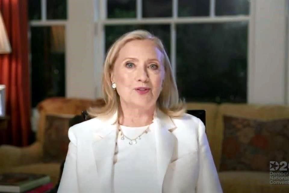 La ex candidata Hillary Clinton alentó a votantes a participar en elección presidencial y dijo que no hay lugar para el 'hubiera'.