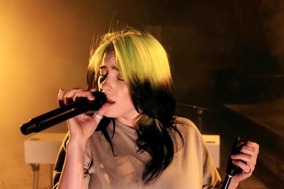La cantante interpretó su tema 'My Furure'.