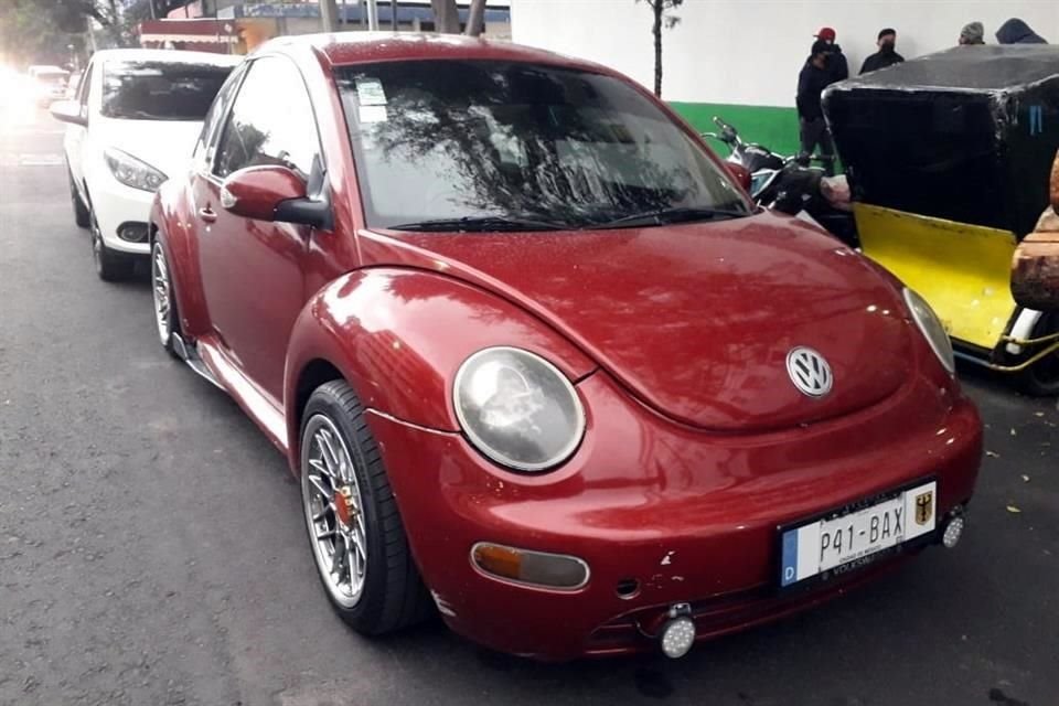Los detenidos circulaban en un Beetle, el cual fue confiscado.