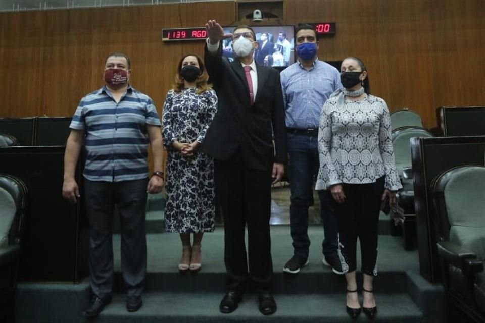  Ángel Mario García Guerra tomó protesta como Magistrado del Tribunal Superior de Justicia, tras ser ratificado por un segundo periodo de 10 años.