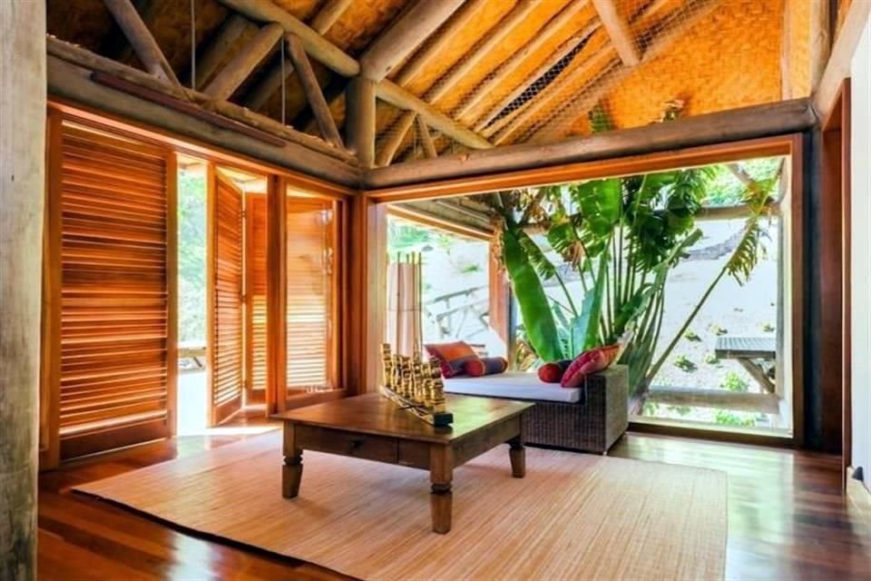 Home $weet home >> 'Twilight' set