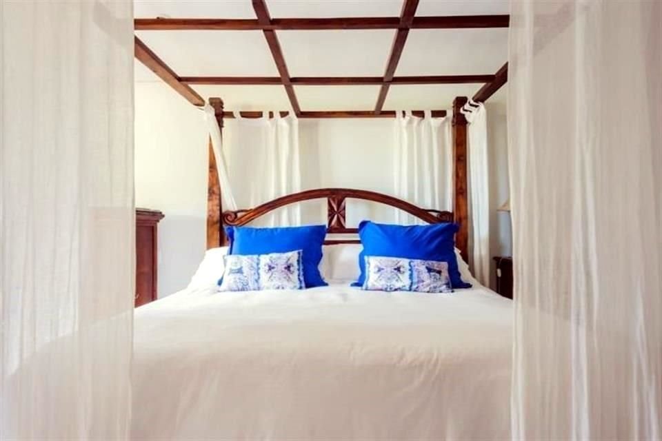 Home $weet home >> 'Twilight' set