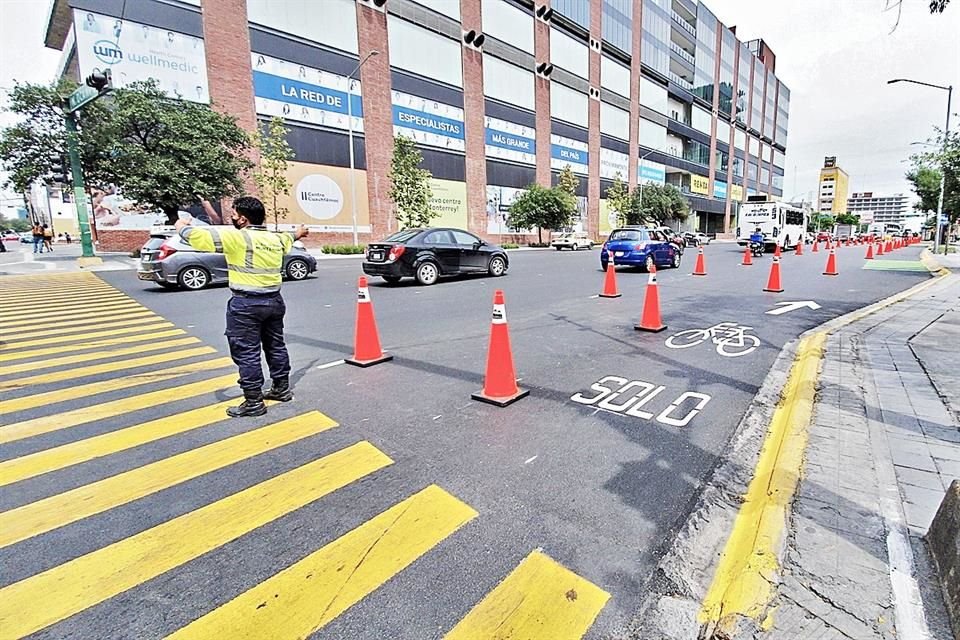 El Municipio de Monterrey inició con un plan piloto al habilitar una ciclovía en en lado derecho de la Avenida Cuauhtémoc.