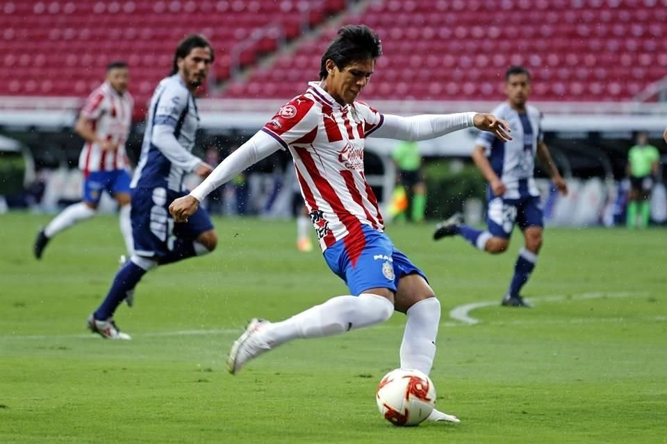 Chivas y Tuzos no brindaron espectáculo en el Akron.