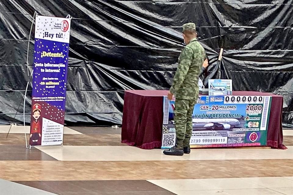 En campos militares hay módulos para comprar 'cachitos'.