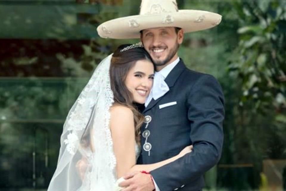 Camila Fernández y su esposo Francisco Barba.