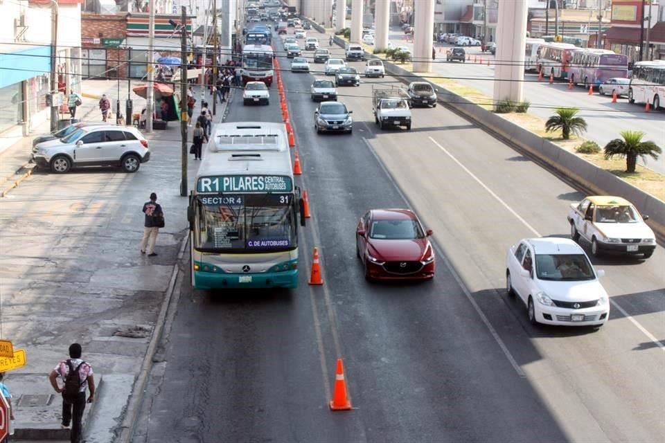 El carril exclusivo para rutas urbanas tienen, entre sus principales objetivos, agilizar la vialidad.