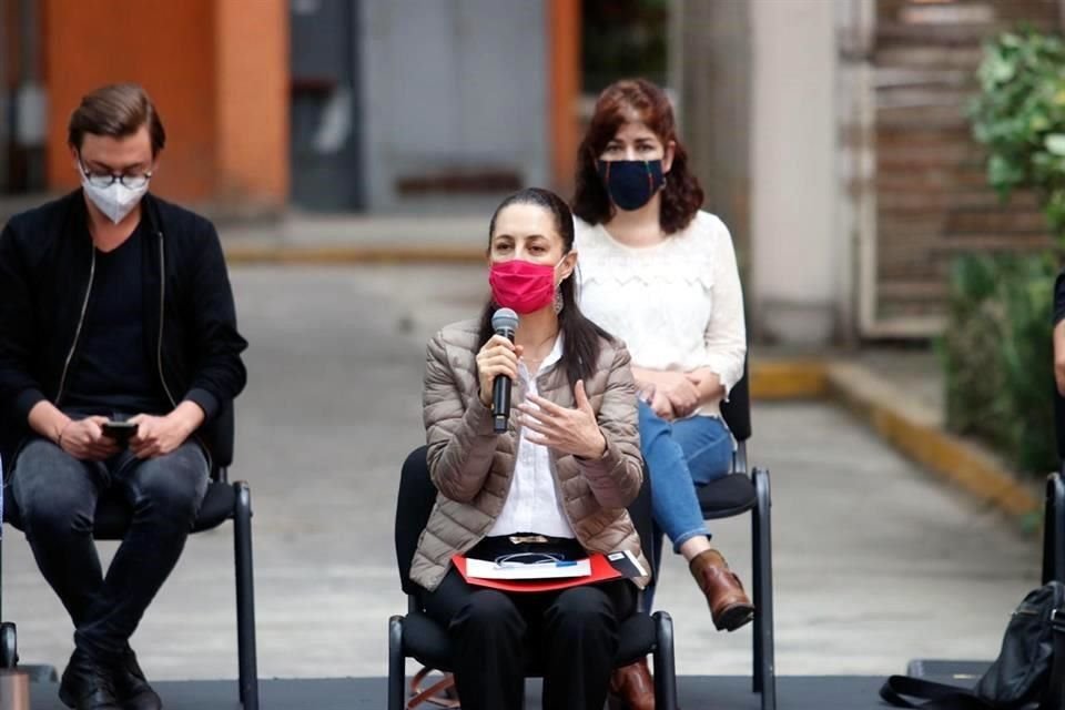 El anuncio fue hecho durante la presentación de las obras para construir una clínica de salud especializada en personas trans, en el Casco de Santo Tomás, junto al hospital Rubén Leñero.