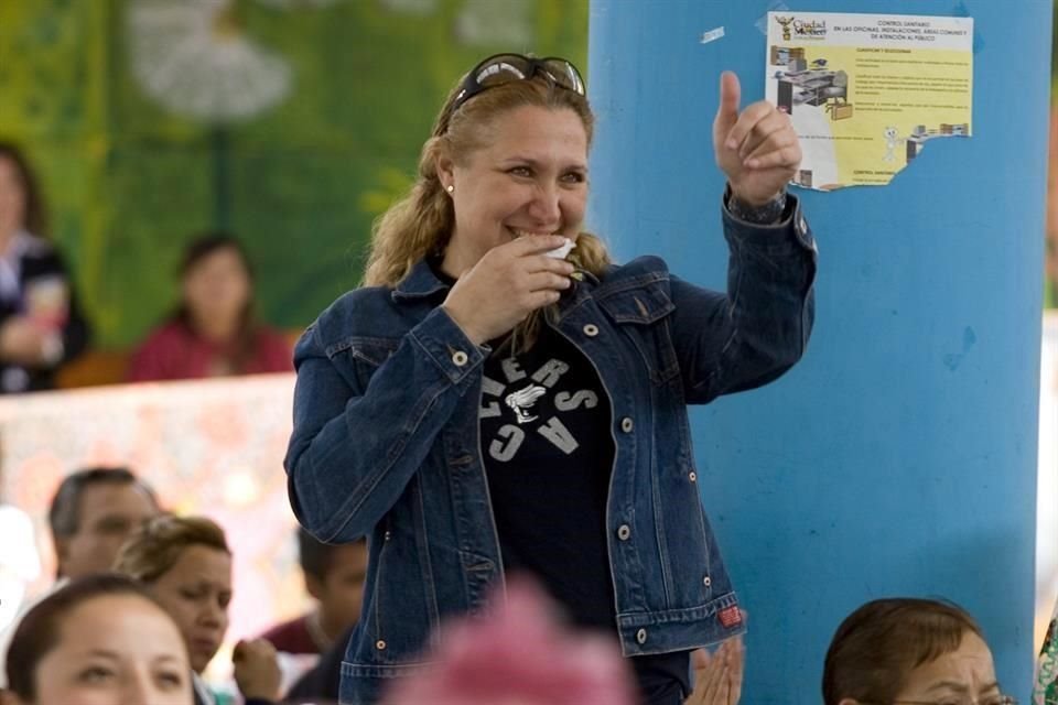 En el Reclusorio Femenil de Santa Martha Acatitla, Sara Aldrete se convirtió en asesora de repujado y realizó diversas actividades culturales y deportivas.