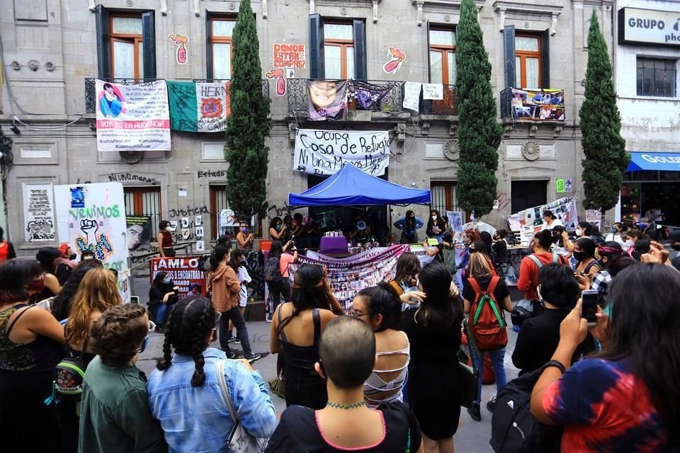 Por dentro, la antigua sede de la CNDH es un refugio para mujeres violentadas, pero por fuera se ha convertido en un emblema de la lucha feminista.