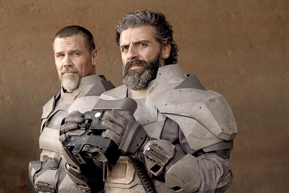 El actor Oscar Isaac interpreta a Duke Leto Atreides.