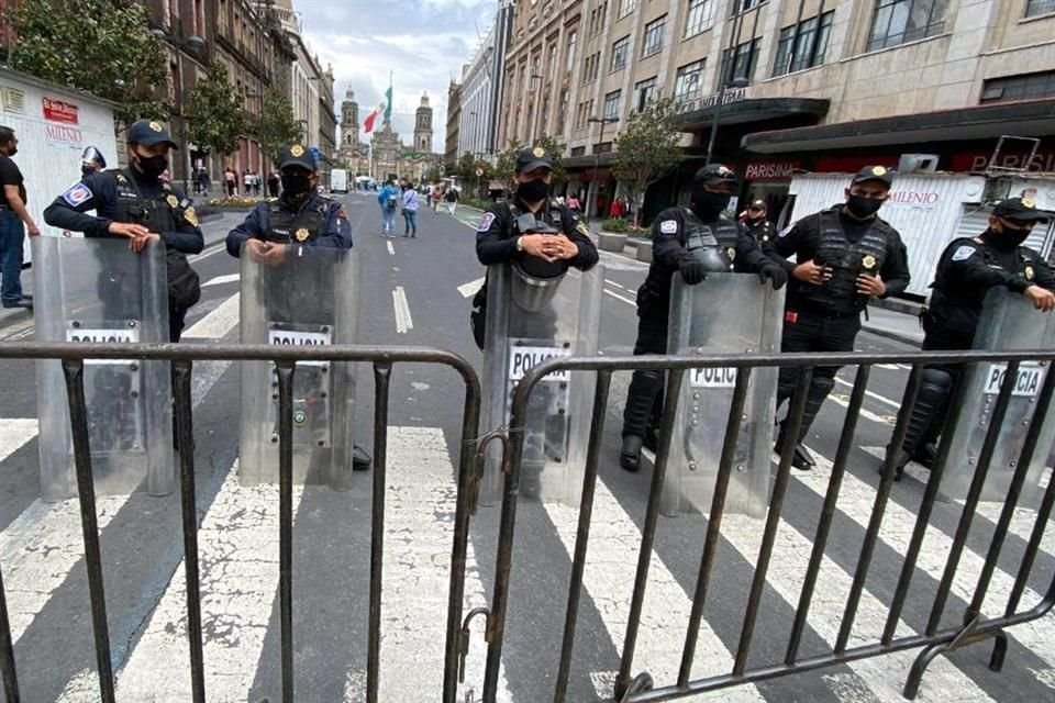 Sheinbaum dijo que no a todas las personas se les dejará llegar al Zócalo en protestas, a fin de proteger a quienes ya están en la plancha.