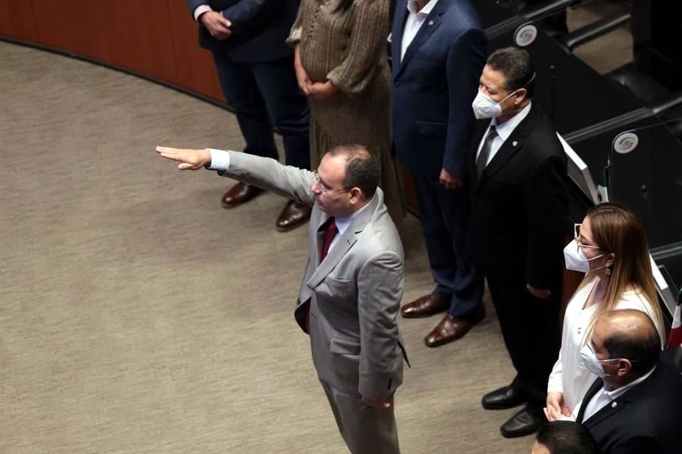 La terna presentada por la Suprema Corte de Justicia de la Nación estuvo integrada también por Nínive Ileana Penagos Robles y Laura Angélica Ramírez Hernández.