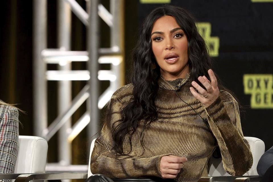 Kim Kardashian suspendió sus cuentas en Facebook e Instagram para protestar contra la incitación al odio