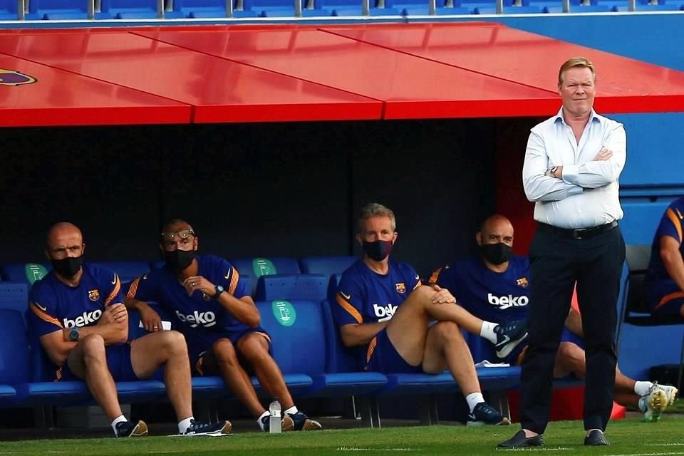 Koeman busca su primer trofeo con el Barcelona.