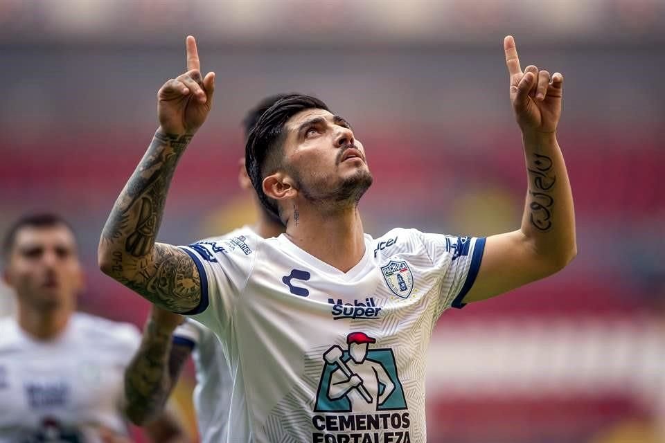Víctor Guzmán entró de cambio e hizo el tanto de la victoria.