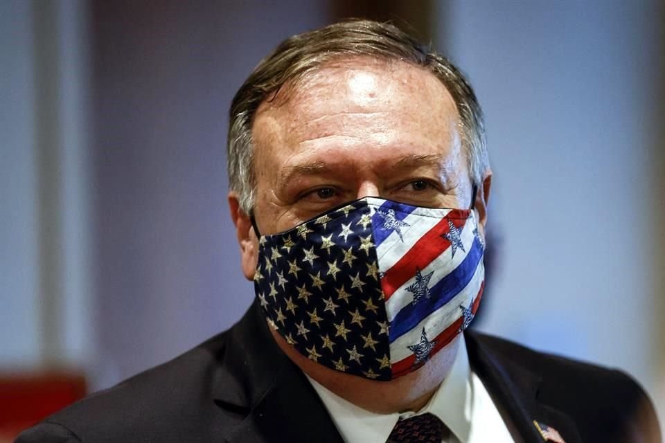 Pompeo indicó que Irán no había cumplido con sus compromisos del acuerdo nuclear de 2015 y declaró que la república islámica era la 'líder en el mundo del terrorismo y el antisemitismo'.