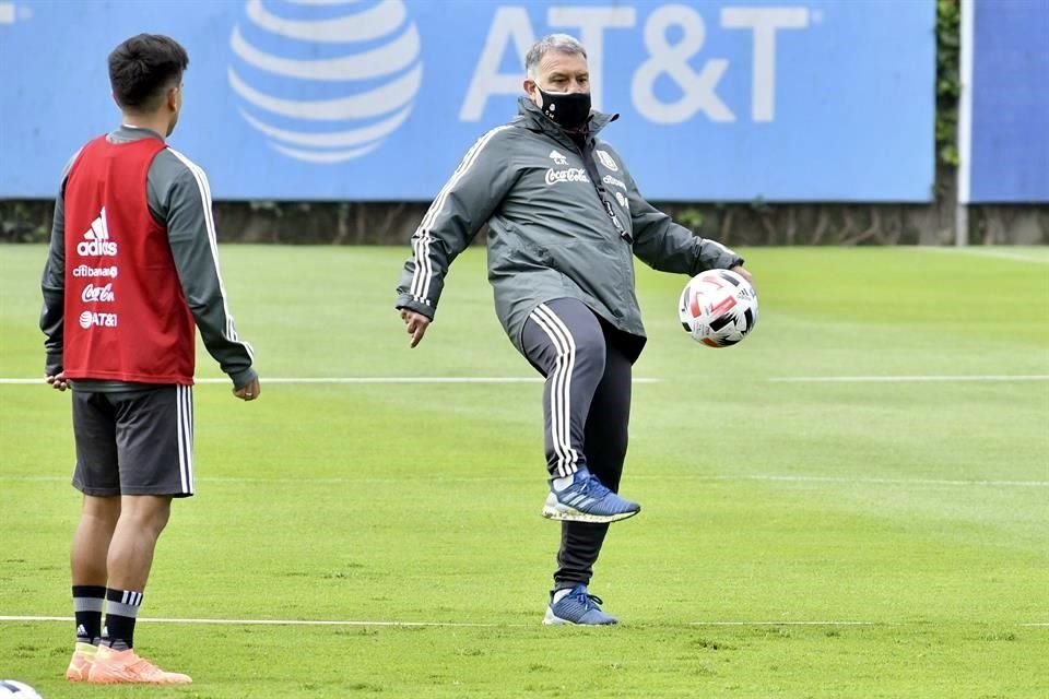 Gerardo Martino buscará su primer título con el Tri en junio de 2021.