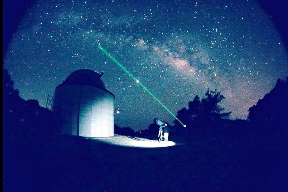 A partir del internet del observatorio se instalará una red de antenas de microondas en tres picos del sur del Estado, que son el Picacho, el Infiernillo y San Onofre; y otra en Matehuala.