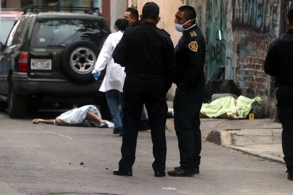 Dos hombres fueron asesinados a balazos en calles de la Colonia Jardines de San Lorenzo.
