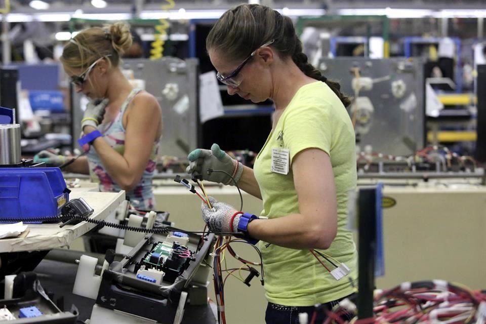 Los pedidos de bienes de capital no vinculados a defensa en EU subieron 1.8 por ciento en agosto.