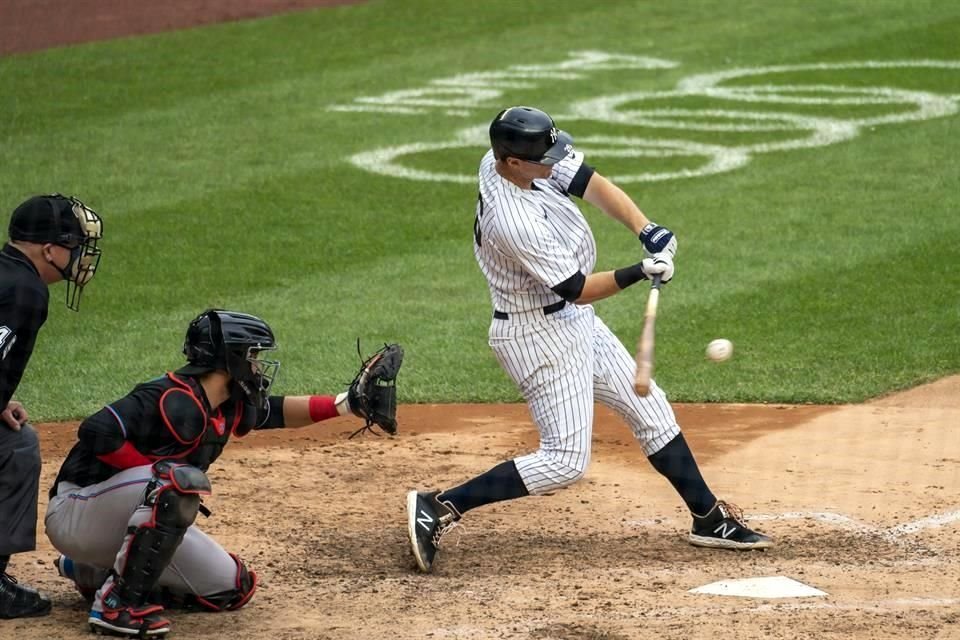 DJ LeMahieu, de los Yanquis, terminó la temporada como campeón de bateo de la Liga Americana.