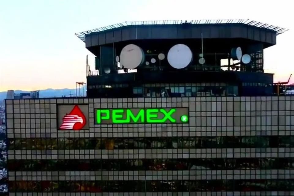 Pemex es la petrolera con mayor calificación de riesgo a nivel global.