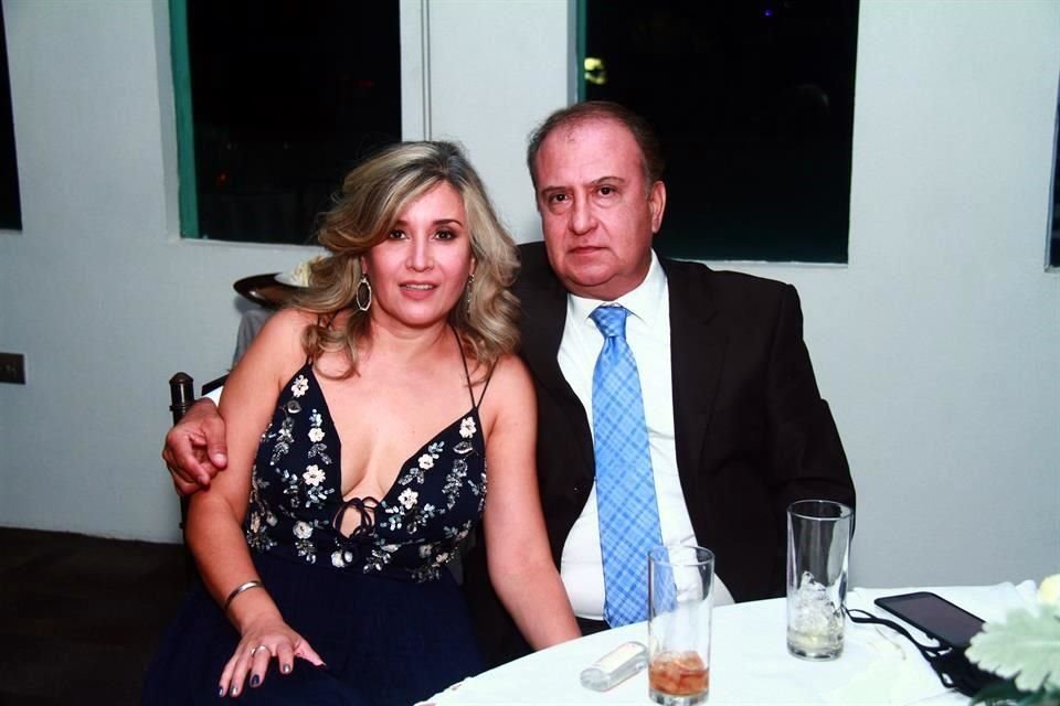 Carolina Torres y César Medina