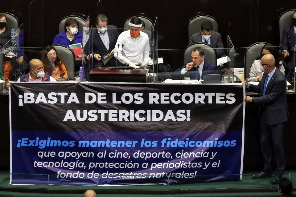 El funcionario dijo que la vacuna contra el Covid-19 va a ser financiada con recursos del 2020.
