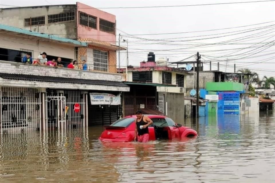 El frente frío 4 afecta a varios estados del País.