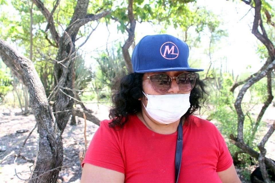Leticia Hernández, de 48 años y madre de dos hijos, señaló que entre los cenizas se encontraban piedras de colores preciosos.