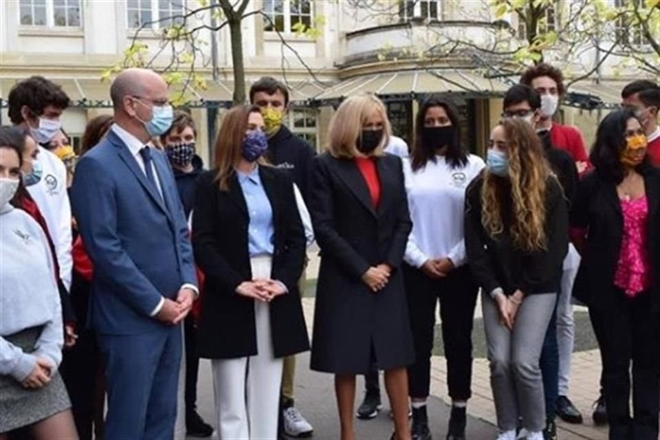 Gutiérrez Müller en las calles de París.