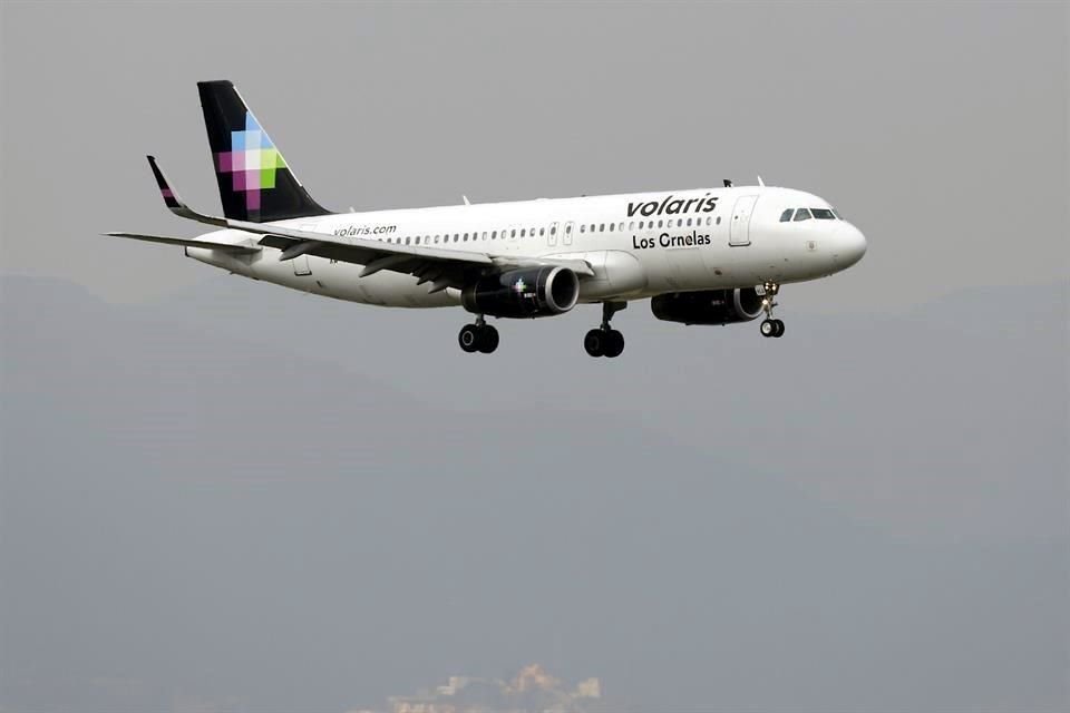 Volaris no ha despedido a ningún trabajador de los 5 mil que tiene.