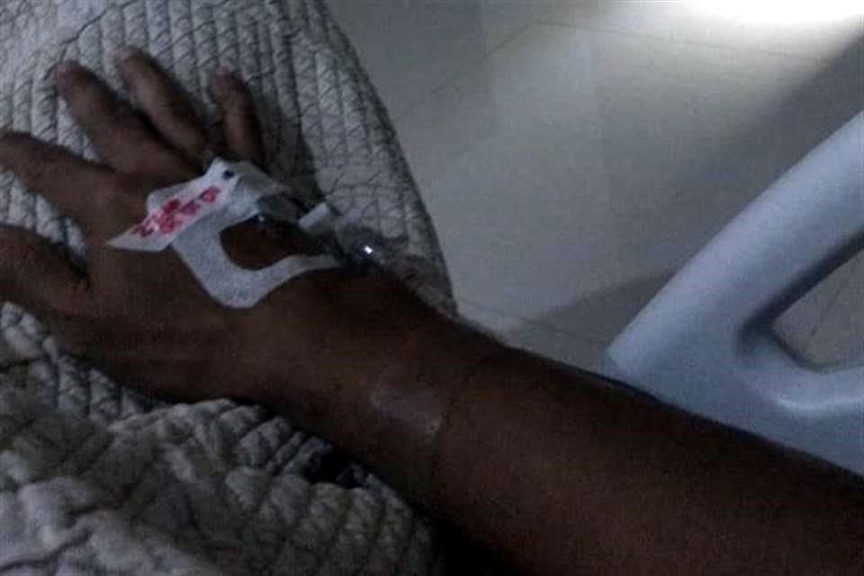 Mala atención médica del Hospital Country 2000, en Guadalajara, denuncia un paciente positivo de coronavirus.