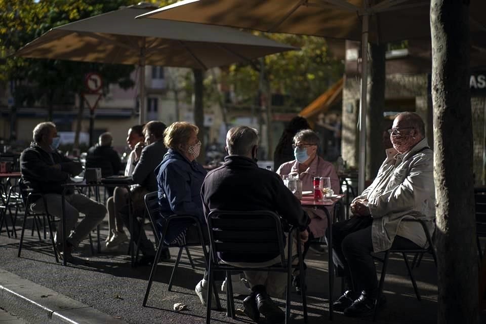 Vista de un bar en Barcelona este miércoles 14 de octubre.