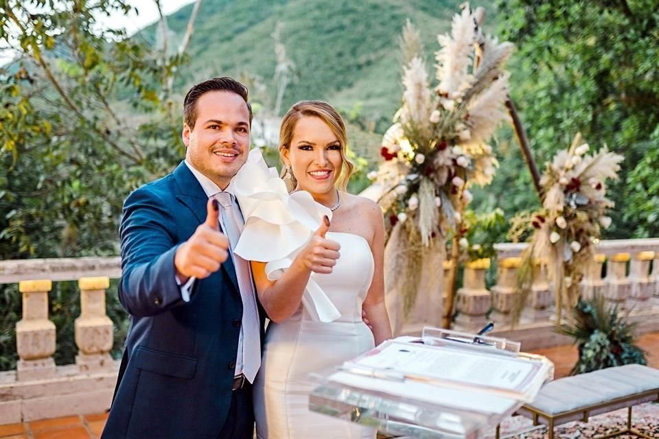 Hugo Mier Medrano y Verónica Meade Villarreal