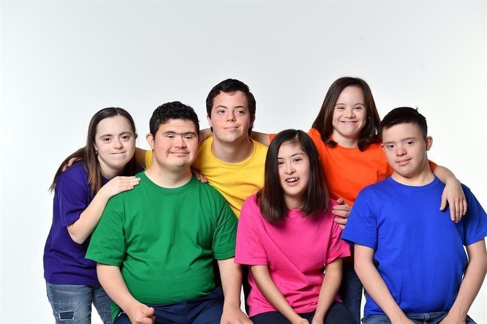 Ana Cecilia Villarreal Reyes, Norberto Elizondo Chapa, Juan Pablo Plata López, Sara María Barragán Sánchez, Constanza Alejandro Martínez y Adrián Montes de Oca Hernández