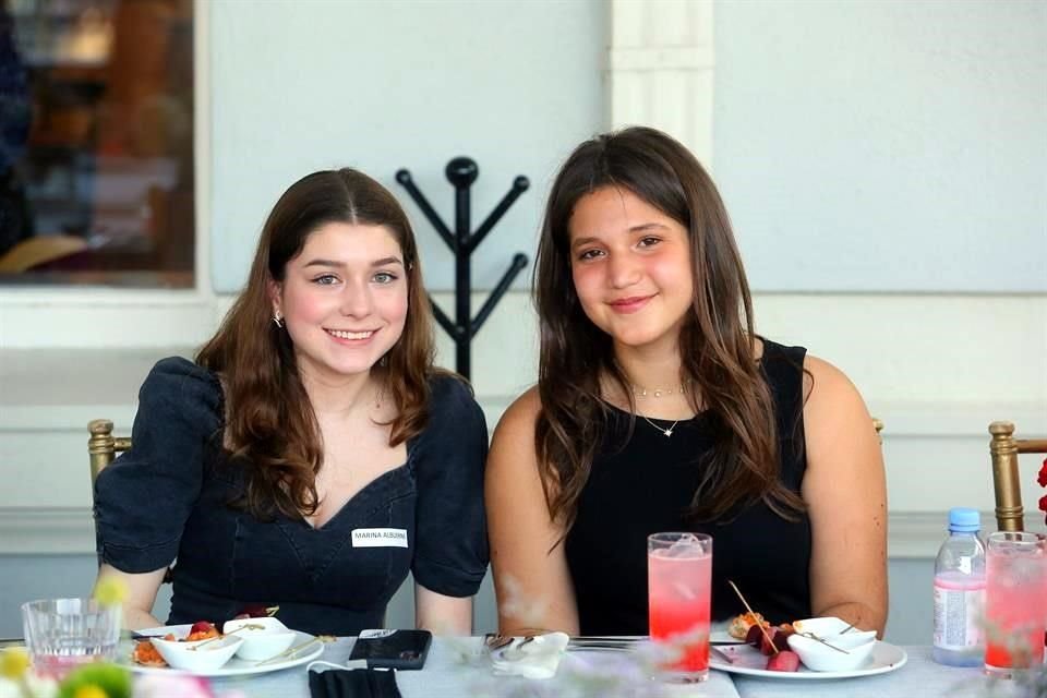 Marina Albuerne y Esperanza García Cirilo